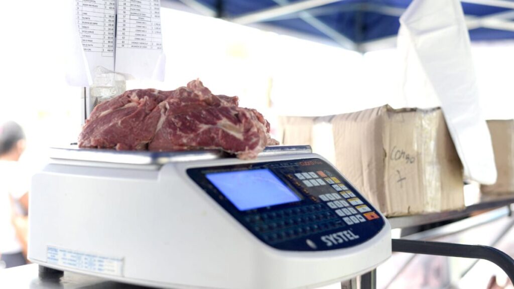 En La Plata, la carne volvió a empujar la suba de la canasta alimentaria en febrero